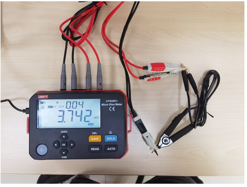 Aukšto tikslumo skaitmeninis mikroommetras, 0.001mΩ~300.0kΩ; 1mΩ, Type C, IP54, DC 3.7V 3200mAh Li, 500 matavimų atmintis, UNI-T