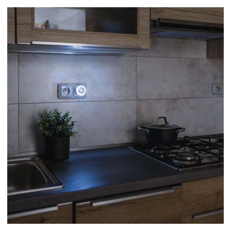 LED naktinė lemputė P3306, 230V AC, su optiniu jutikliu, EMOS aprašymas - Prekės nuotrauka