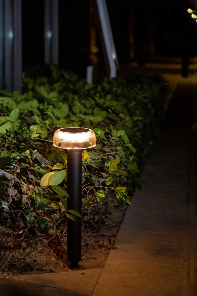 Led Line Prime Lauko šviestuvas su saulės panele SUNTIS, įsmeigiamas, 170lm, 3000K, 2Ah, IP54, USB-C