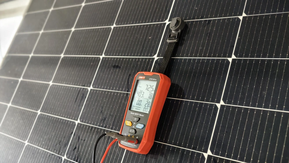 MPPT testeris, 5-1800W, 0-20A, 12-150VDC, rankinis/auto režimas, Bluetooth, UNI-T