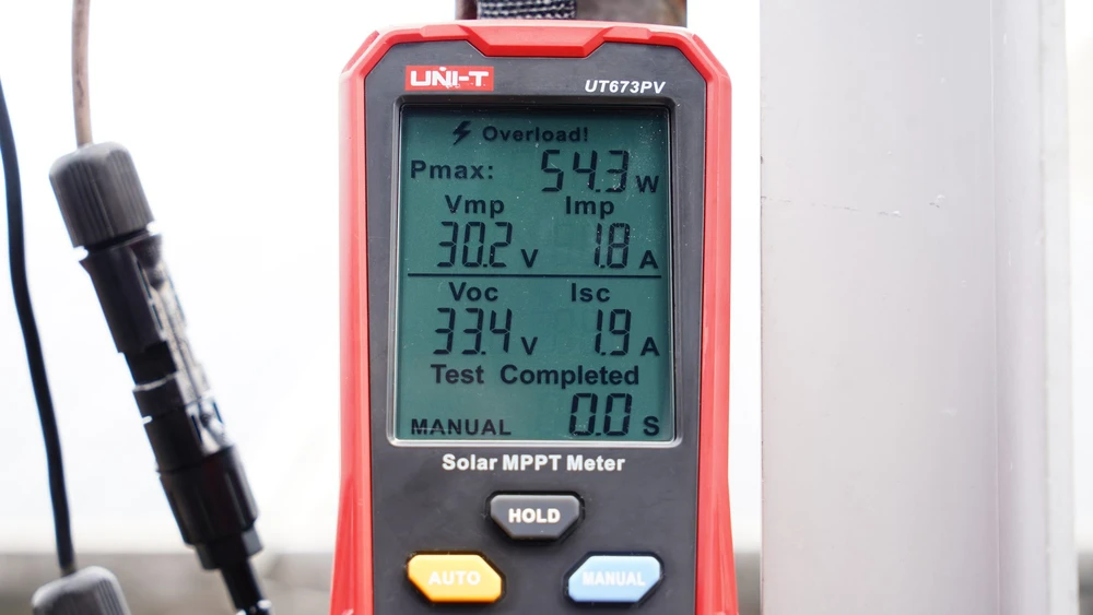 MPPT testeris, 5-800W, 0-35A, 12-60VDC, rankinis/auto režimas, UNI-T