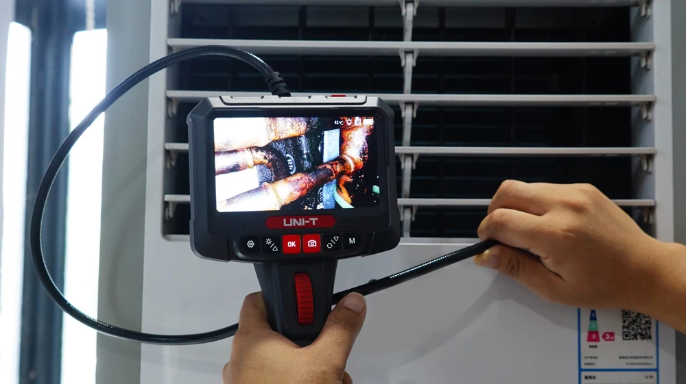 Profesionalus boroskopas su 360° sukinėjamu galu, 5.0", 70°, 8mm, 1m, CMOS, IP67, 32GB, UNI-T