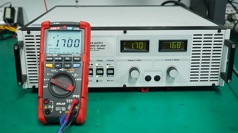 Skaitmeninis multimetras SOLAR PRO, TRMS, NCV, LPF,1.7kVDC, 1.5kVAC, 1Mhz, 60MOm, 60uF, IP65, CAT III 1000V, CAT IV 600V, UNI-T