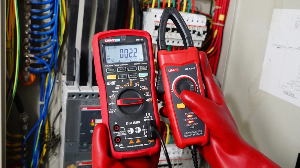 Srovės matavimo replės/jutiklis, tinka UT117C, UT196, UT139C, UT197, UT197PV, 1000A AC/DC , 50 Hz -400 Hz; CAT III 1500V/CAT IV 600V, UNI-T