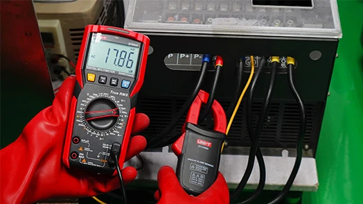Srovės matavimo replės/jutiklis, tinka UT196, UT139C, UT117C, UT191T, 400A AC , 50 Hz -400 Hz; CAT III 300V/CAT II 600V, UNI-T