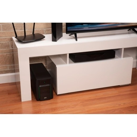 APC EASY UPS 1600VA, 230V, AVR, IEC SOCETS