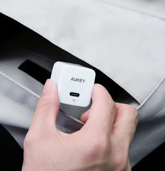 Adapteris Aukey PA-Y20S