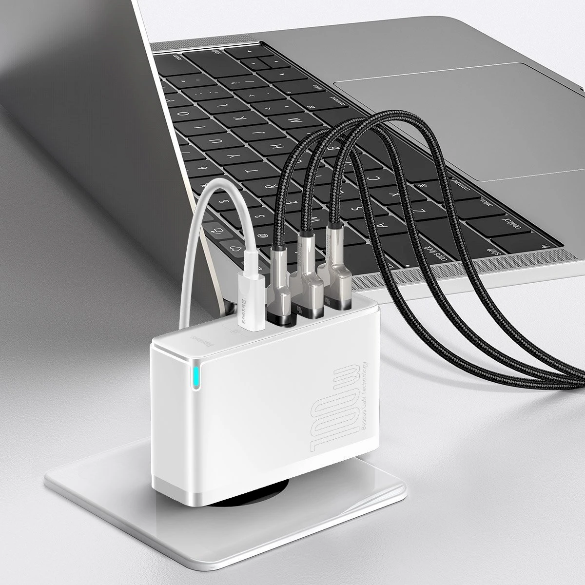 Baseus GaN2 Pro greitas kelioninis įkroviklis 2x USB + 2x USB-C, 100W, EU (baltas)