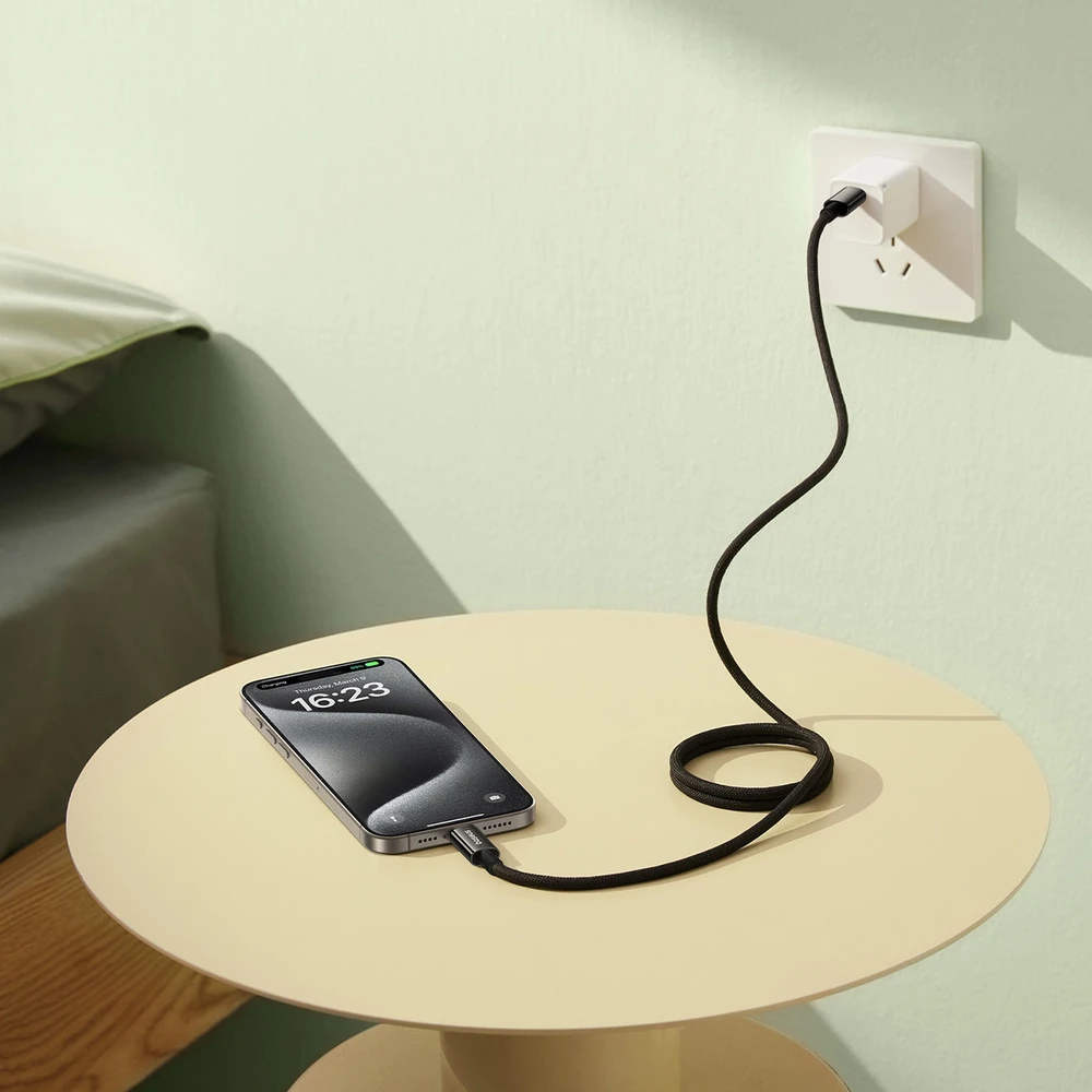 Baseus Tungsten Gold įkrovimo kabelis USB-C į USB-C 100 W 1 m (juodas)