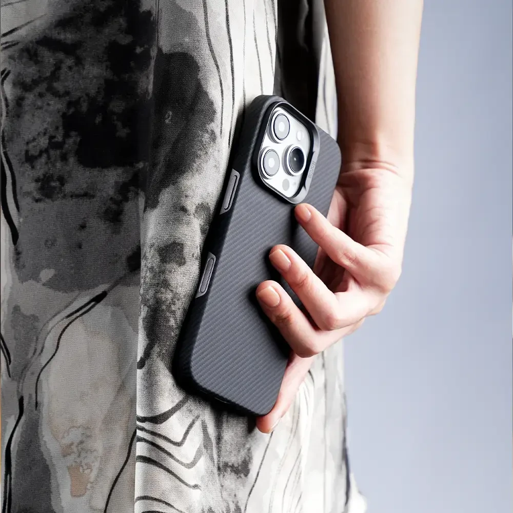 Benks Magnetic Armor Air Kevlar dėklas Metal Frame 600D Apple iPhone 15 Plus juodos spalvos