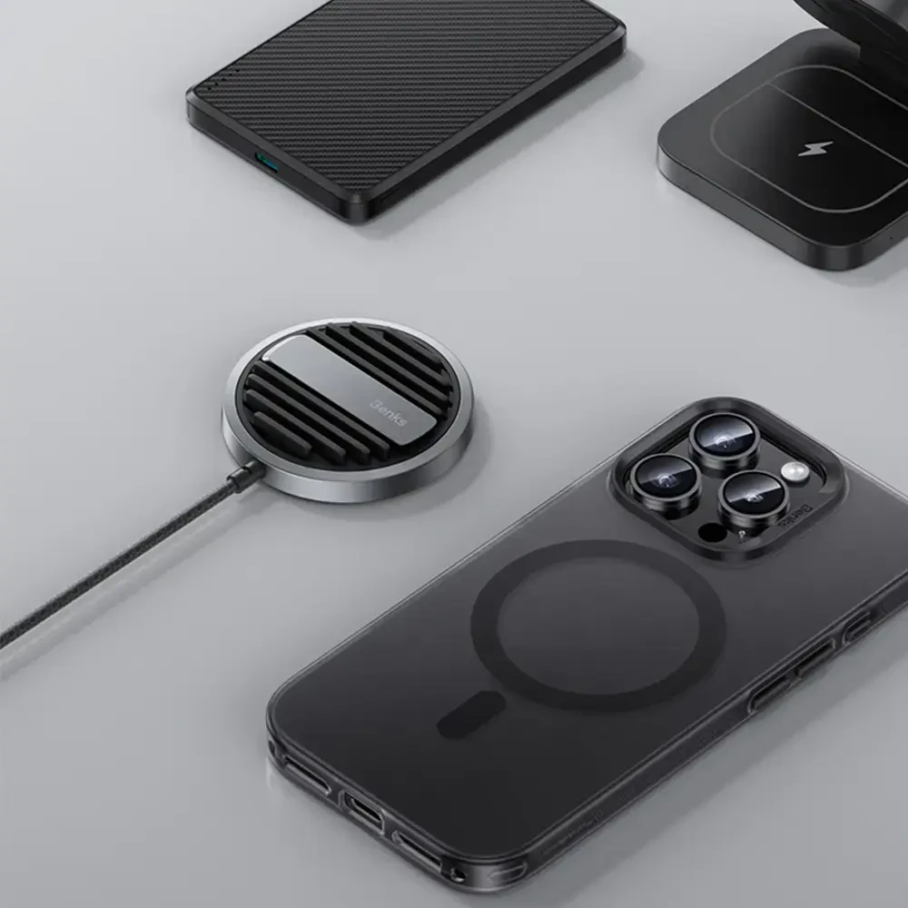 Benks Dėklas Magnetic Lucid Armor (0067) skirtas Apple iPhone 17 juodos spalvos (Camera Control Button)
