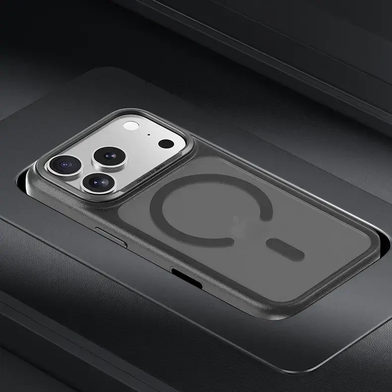Dėklas Benks Magnetic Mist Case Metal Frame (K069) skirtas iPhone 17 Pro juodos spalvos (Camera Control Button)