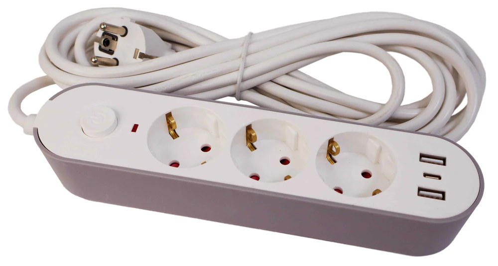 Besk Prailgintuvas 3 kontaktų + 2 USB+Type-C 5 m a su jungiklio laidas 3Gx1,0 mm