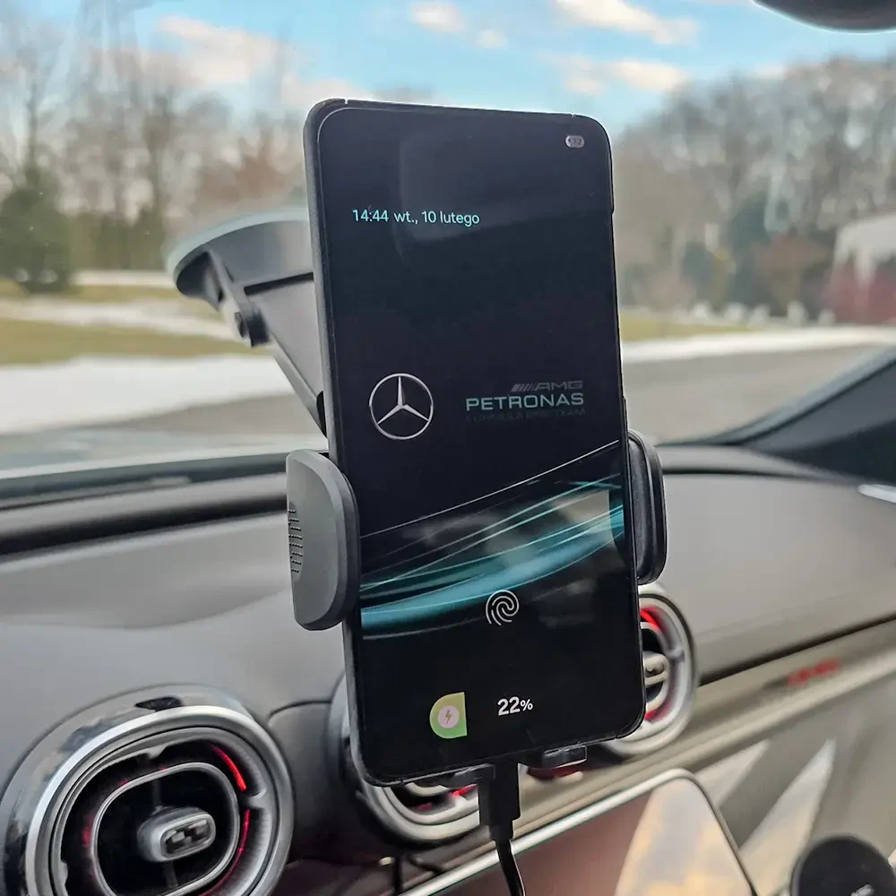 Blavec automobilinis telefono laikiklis su belaidžiu įkrovimu BHC-03 15W (BHC03-WIB) juodos spalvos