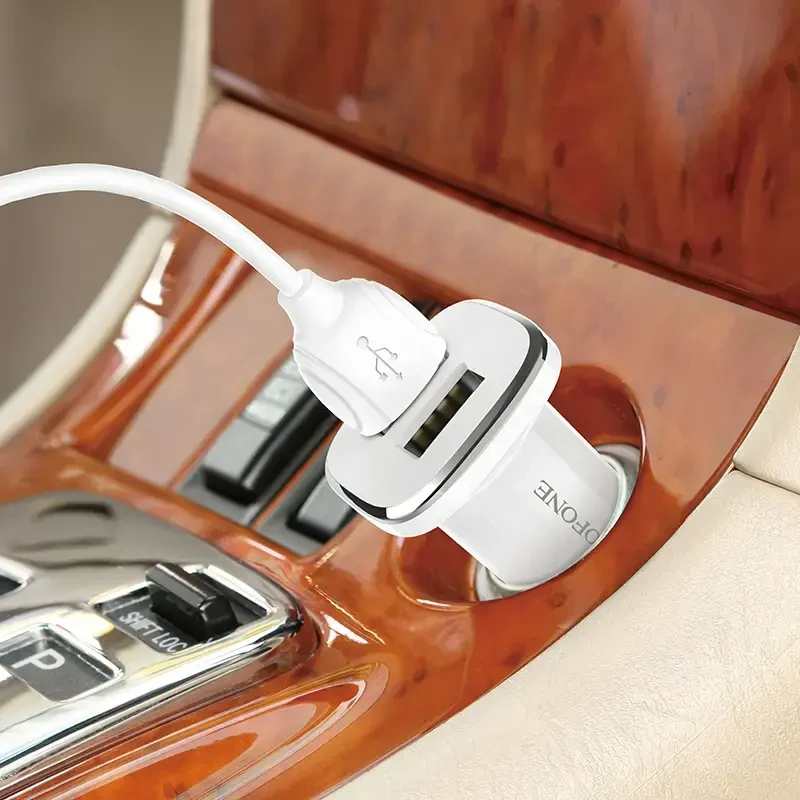 Automobilinis įkroviklis Borofone BZ12 su 2 USB jungtimis (2.4A) baltas