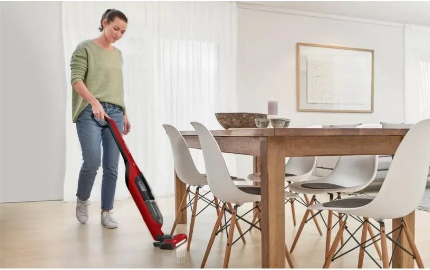 Įkraunamasis dulkių siurblys Bosch Serija 4 BBH3ZOO28, Raudonos spalvos
