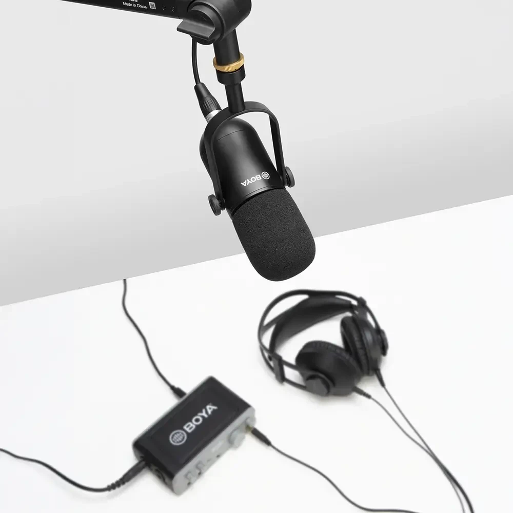 BOYA BY-DM500 Cardioid XLR Dynamic Microphone for Podcasts - Juodas