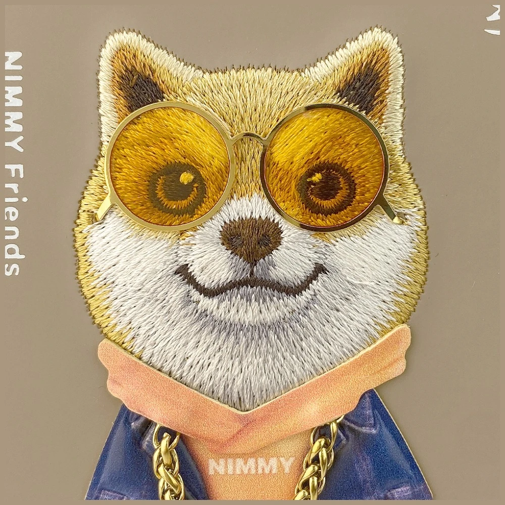 Dėklas Nimmy Glasses Cool nag iPhone 17 Case - rusvai gelsvas