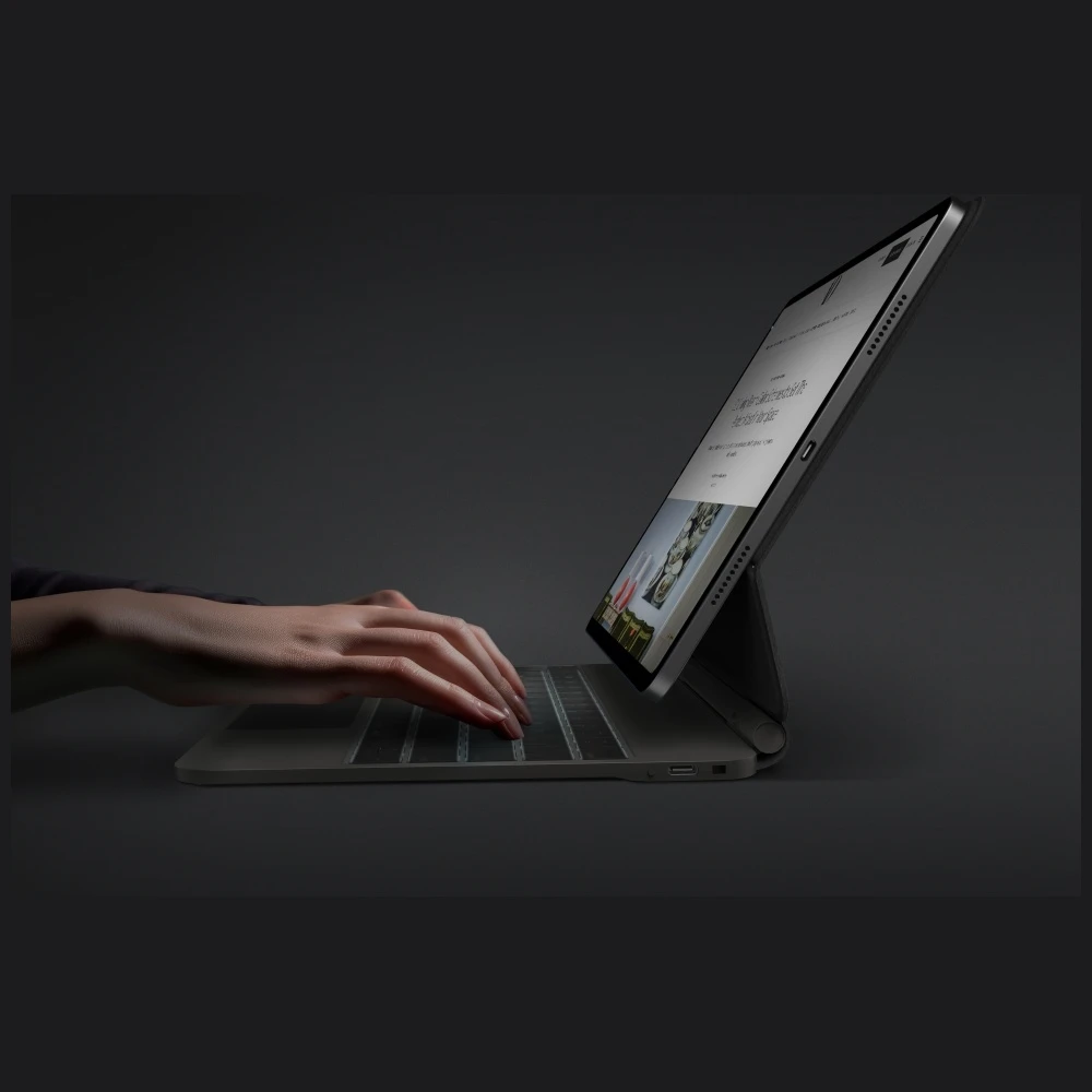 Dėklas UNIQ Venno Pro Magnetic Smart su klaviatūra skirtas Apple iPad Pro 13″ M4 (2024) bl