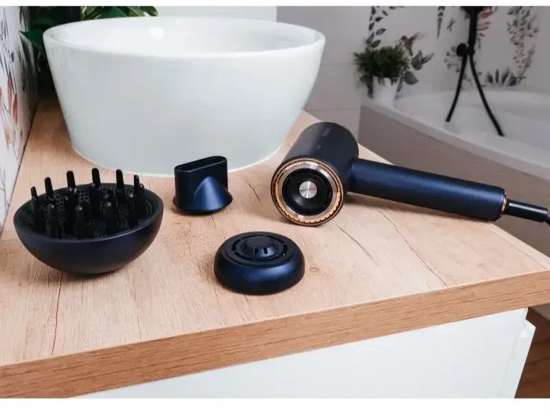 Concept BLDC Plaukų džiovintuvas PROFI Care VV8100
