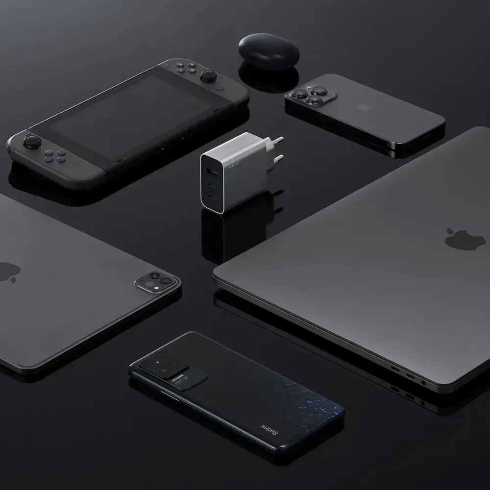Cuktech 65 W GaN 2 x USB-C 1 x USB-A sieninis įkroviklis – pilkas