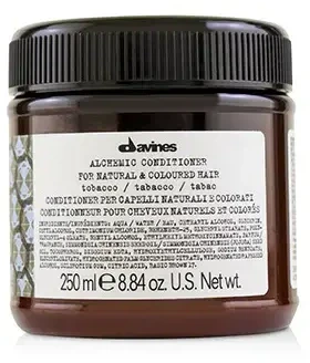 Davines ALCHEMIC Conditioner Tobacco dažantis kondicionierius rudiems ir kavos atspalvio plaukams, 250 ml
