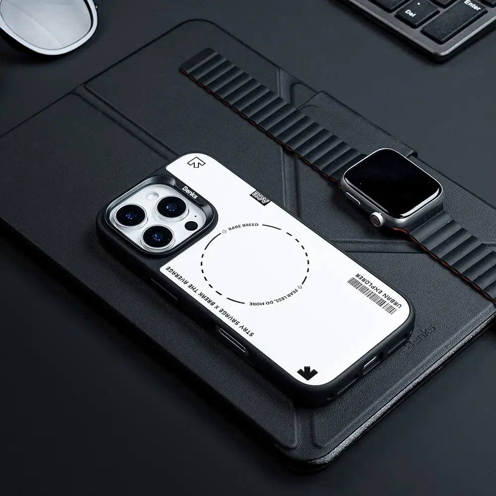 Benks Dynamic Minimalist dėklas skirtas Apple iPhone 16 juodos spalvos