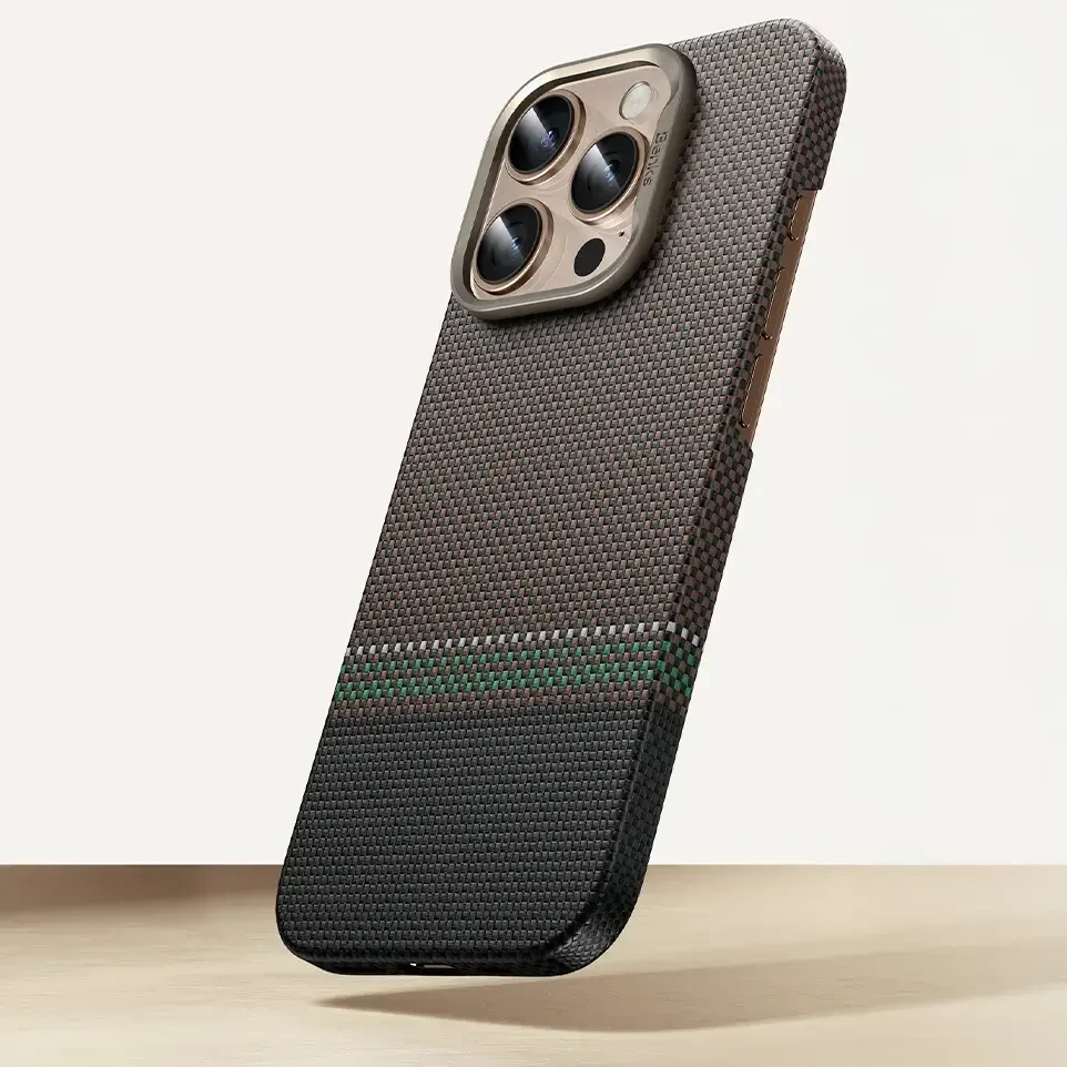 „Benks Magnetic Armor Air Prestige Kevlar 600D“ dėklas (G065), skirtas Apple iPhone 16 Pro telefonui.