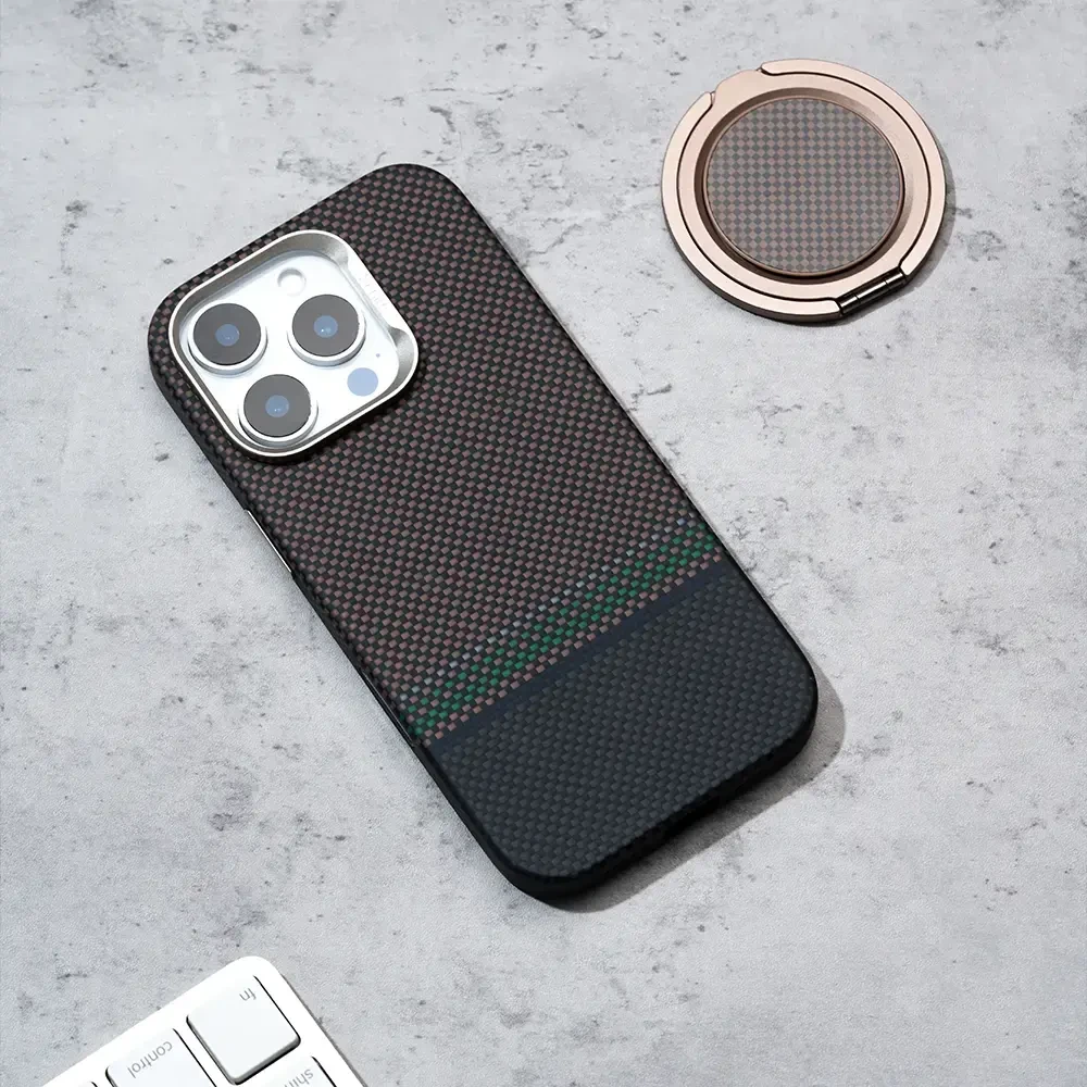 „Benks Magnetic Armor Air Prestige Kevlar 600D“ dėklas (G065), skirtas Apple iPhone 16 Pro telefonui.