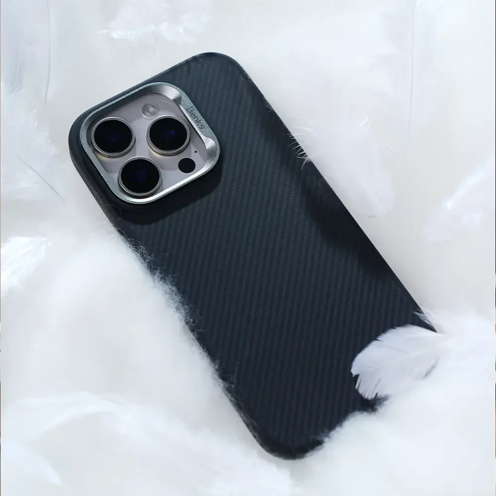 Benks Magnetic Armor Pro Camera Control Kevlar Case Metal Frame 600D (D065) Apple iPhone 16 Pro dėklas telefonui juodos spalvos