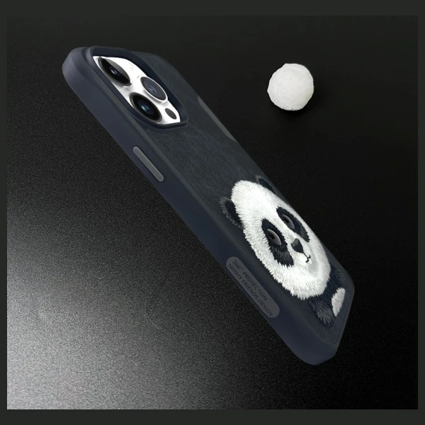 Nimmy dėklas Apple iPhone 15 Pro 6.1" juodos spalvos Big Eyed Pet 2.0 Panda