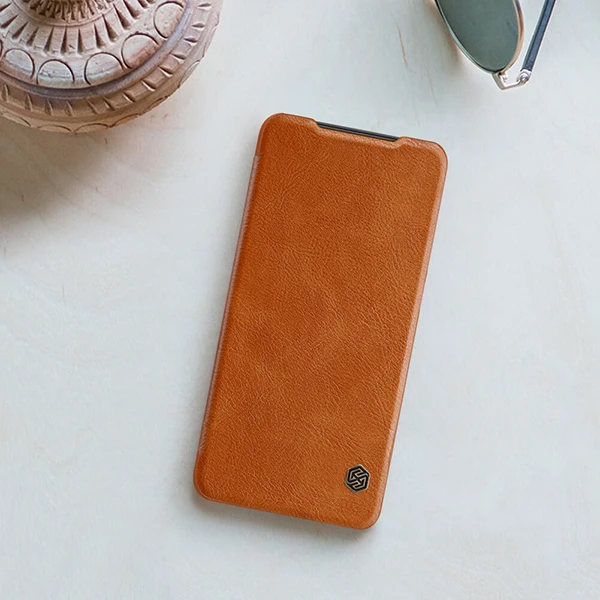 Dėklas Nillkin Qin Xiaomi Mi 11 Pro rudos spalvos