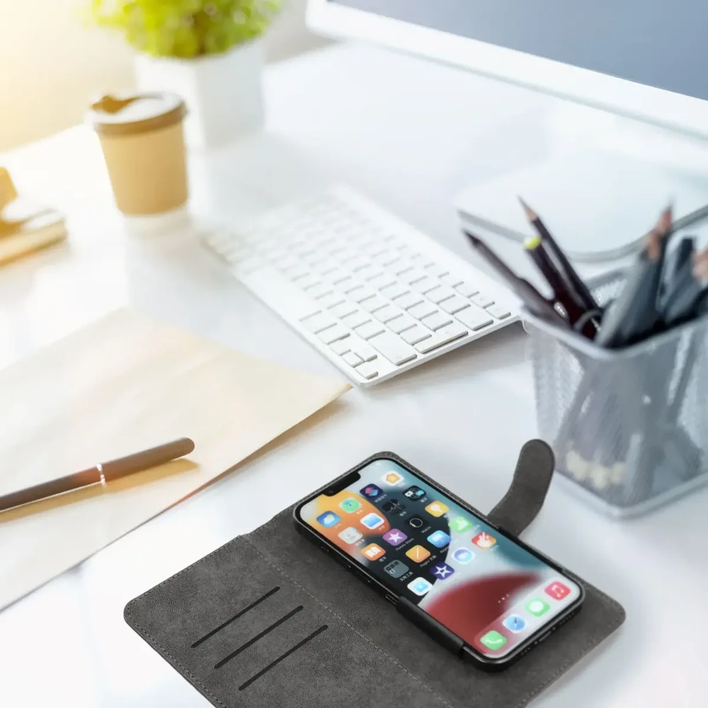 Oem Universal book dėklas COMMON dydis S skirtas Apple iPhone 12 / 13 / Samsung Galaxy S6 / A5 2016 / XCOVER 4 / S22 / HUAWEI P8 2017 juodos spalvos