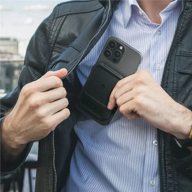 Dėklas Spigen iPhone Lock Fit piniginė su MagSafe, juoda