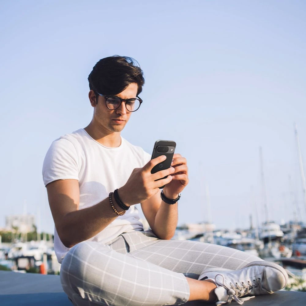 „Spigen Glass tR EZ Fit Optik“ 2 vnt., krištolo skaidrumo – „Google Pixel 9“