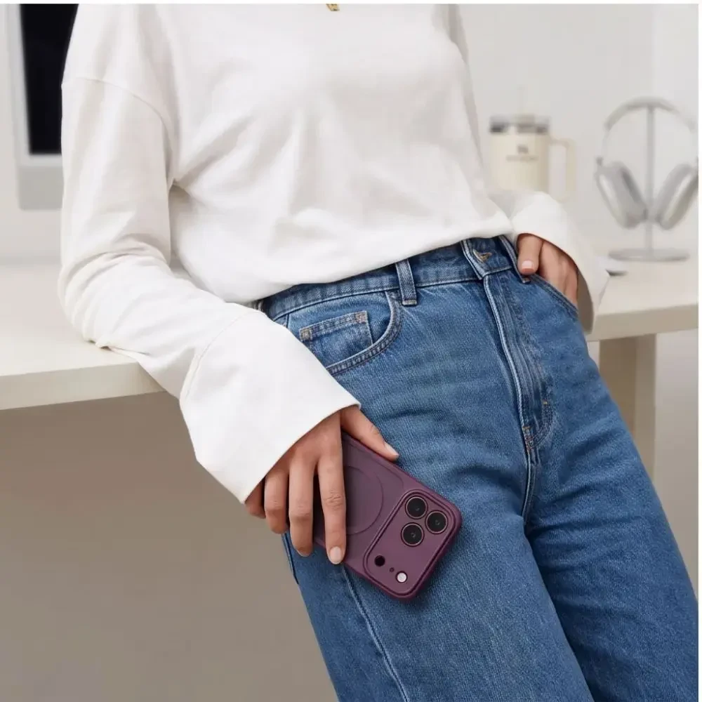 Dėklas Tech-Protect Basicmag Magsafe iPhone 17 Pro / 18 Pro matte dark cherry