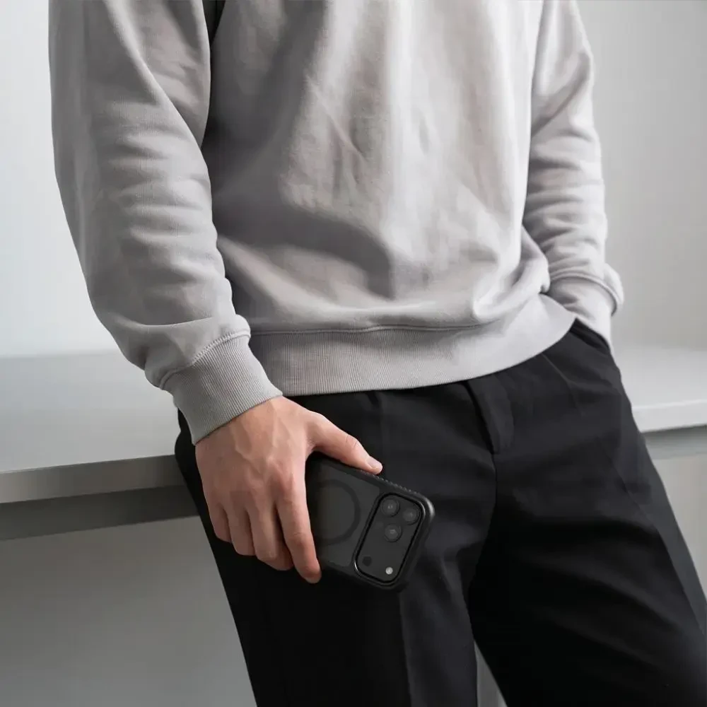Dėklas Tech-Protect Defense Magsafe do iPhone 17 pro / 18 Pro matte juodas