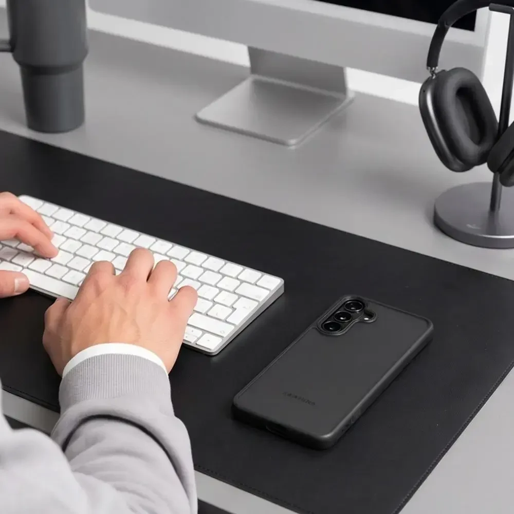 Dėklas TECH-PROTECT MAGMAT GALAXY S26 FE MATINIS Juodas
