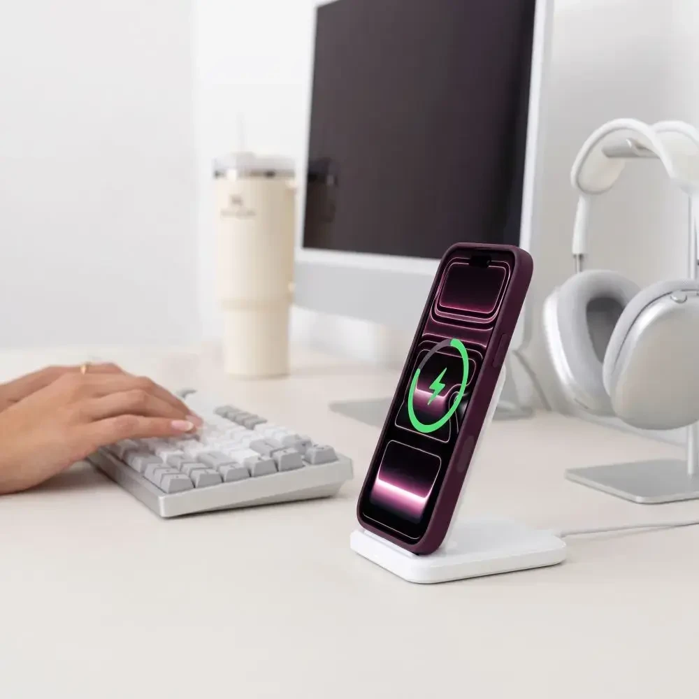 Tech-Protect MagOne CC MagSafe Case + Tempered Glass 2 vnt. for iPhone 18 Pro / 17 Pro - Clear Burgundy