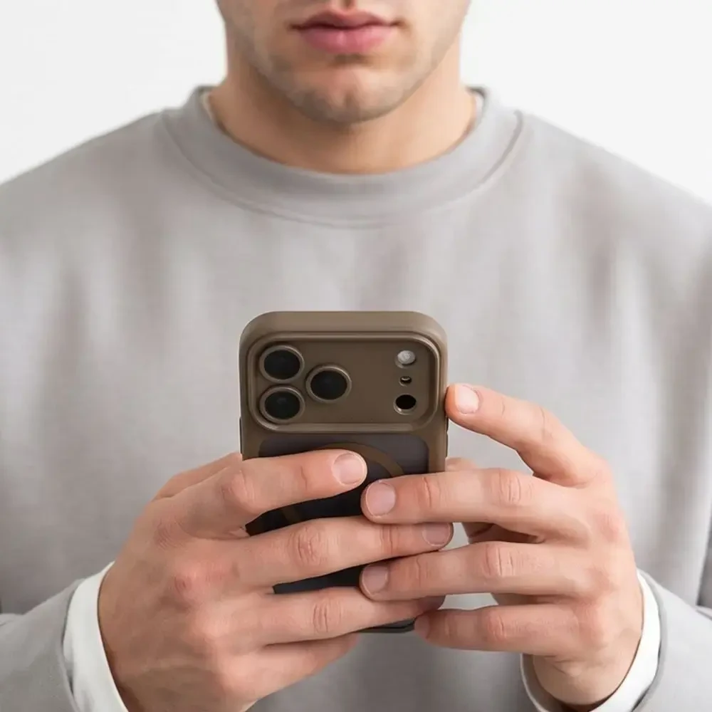 Dėklas TECH-PROTECT MAGPEAK MAGSAFE CC IPHONE 17 PRO / 18 PRO matinis tamsiai pilkšvai rudas