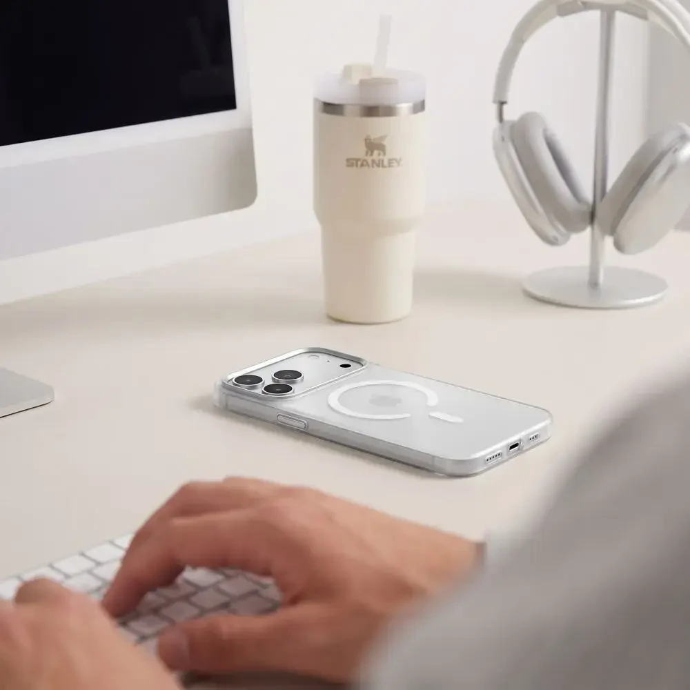 Dėklas TECH-PROTECT MAGZERO MAGSAFE IPHONE 17 PRO MAX / 18 PRO MAX MATTE Baltas