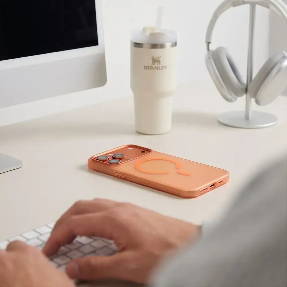 Dėklas TECH-PROTECT MAGZERO MAGSAFE IPHONE 17 PRO MAX / 18 PRO MAX MATTE COSMIC Oranžinis