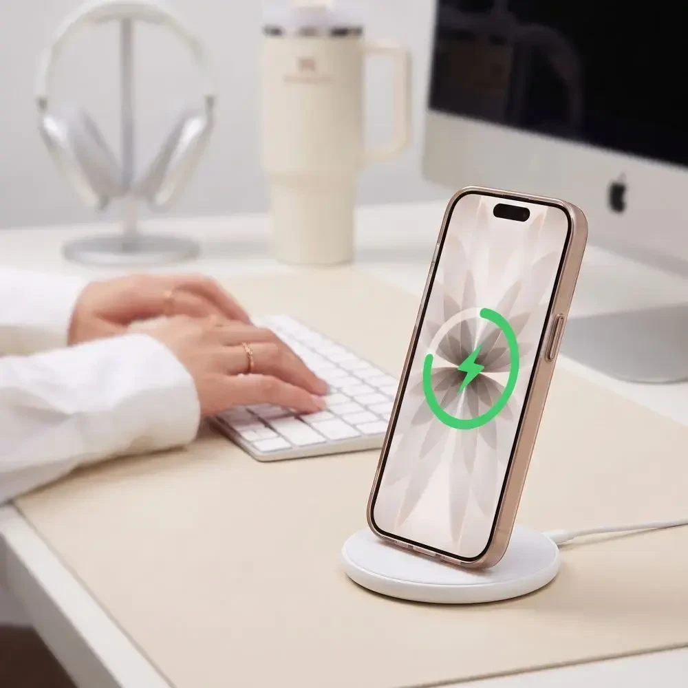 **Tech-Protect MagZero MagSafe dėklas, skirtas iPhone 17 – smėlio-rudos spalvos, matinis**