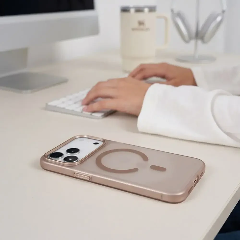 Dėklas Tech-Protect Magzero Magsafe do iPhone 17 Pro / 18 Pro matte desert auksinis