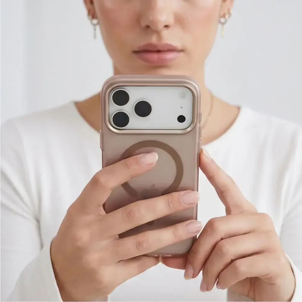 Dėklas Tech-Protect Magzero Magsafe do iPhone 17 Pro / 18 Pro matte desert auksinis
