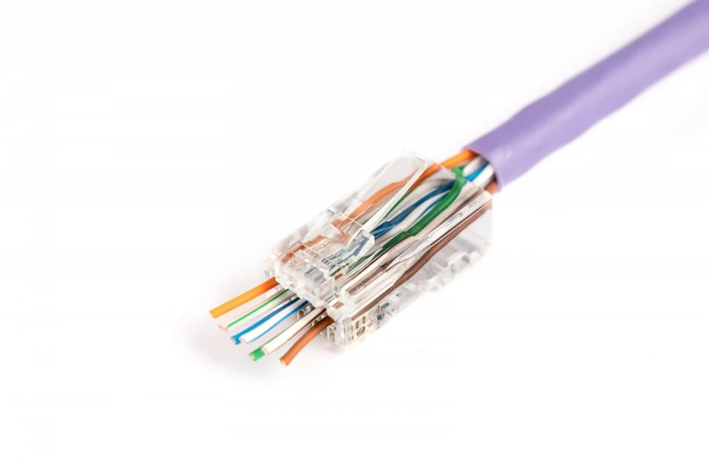 Digitus RJ45 kištukas (8P8C) praėjimas, kat.6, neekranuotas, AWG 26-24, pakuotė 100 vnt.