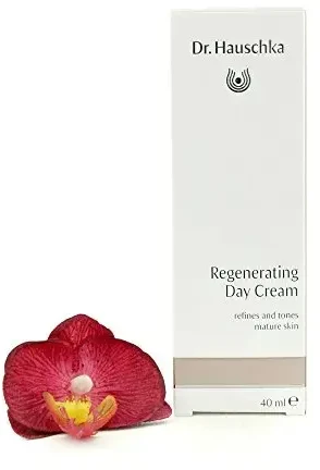 Dr. Hauschka Regenerating Day Kreminis moterims, 40 ml