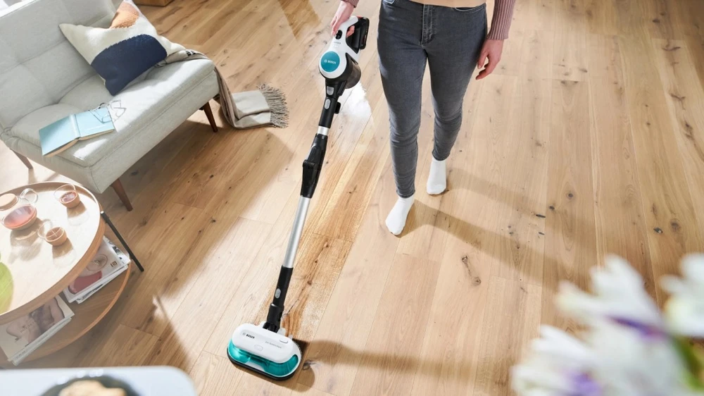 Bosch BCS71HYG1 Įkraunamas 2 viename vakuumas dulkių siurblys ir šluostė, Unlimited 7 ProHygienic Aqua, Baltas