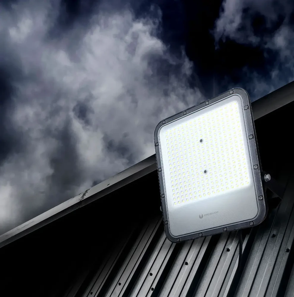 „Telforceone“ LED prožektorius PROXIM+ 100W 4000K 15000lm 230V IP65 „Forever Light“ 150lm/W 5 metų garantija