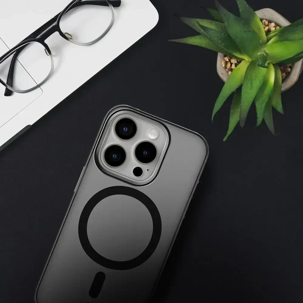 Dėklas FORCELL F-PROTECT lygiai su Dual Layer 4D technologija, suderinamas su kariniu kritimo testu skirtas Samsung Galaxy S25 PLUS dūminis juodos spalvos